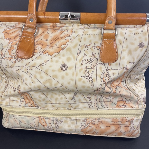 Freds Intl Wanderlust Map Bag With Leather Top Handles - Picture 11 of 16